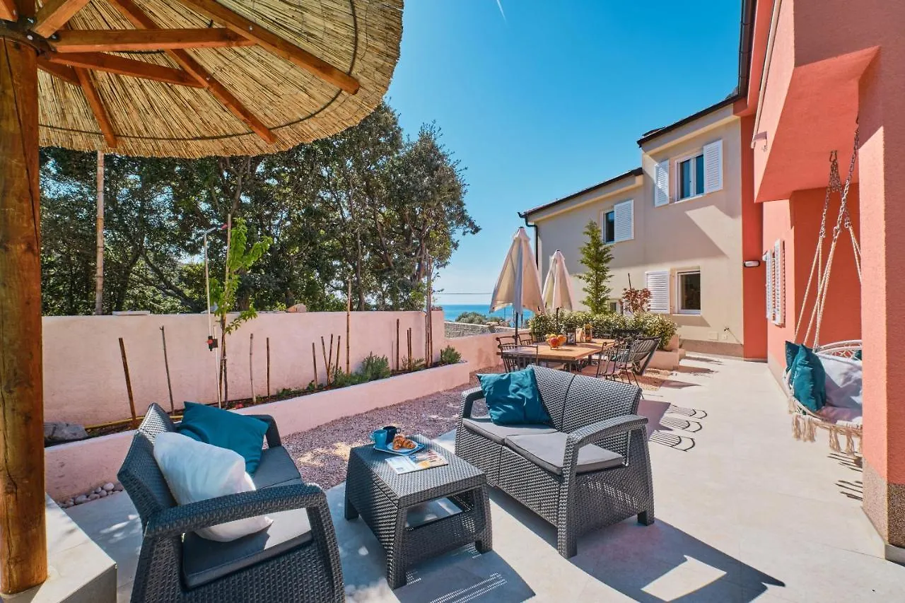 Meacres Sun Villa Miholascica 0*,